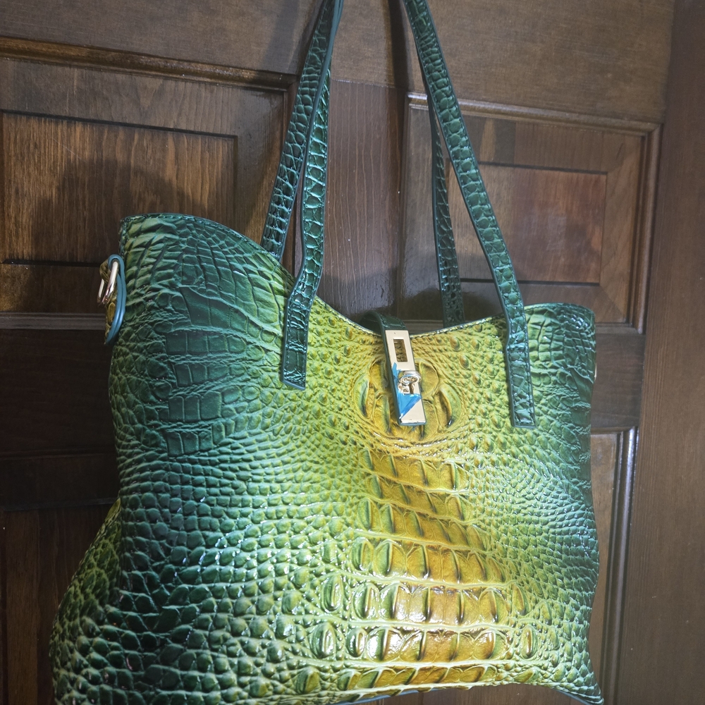 Green and Yellow Crocodile Pattern Tote Bag